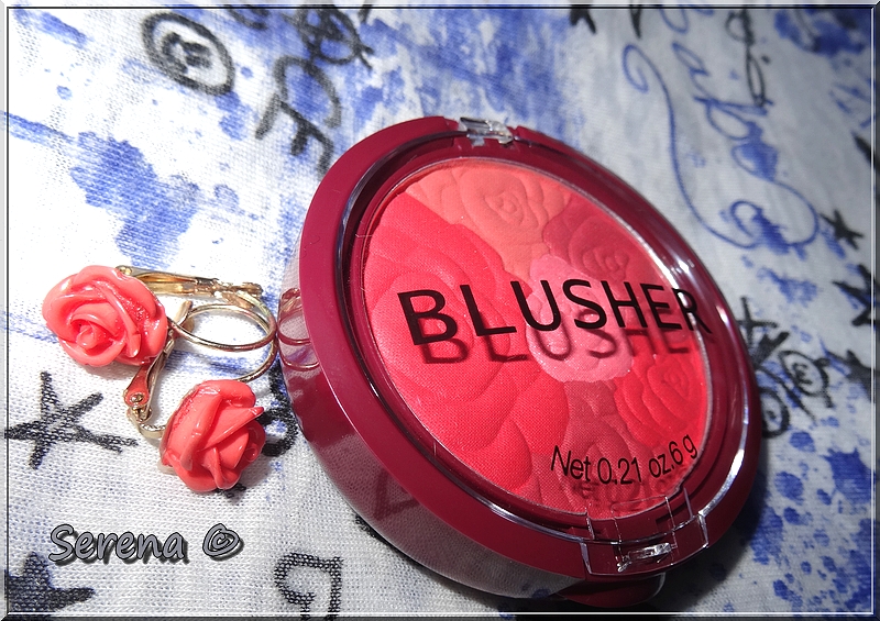Un écrin de roses sur mes joues ou un blush avec un superbe packaging en forme de roses by H&M ! Blush H&M