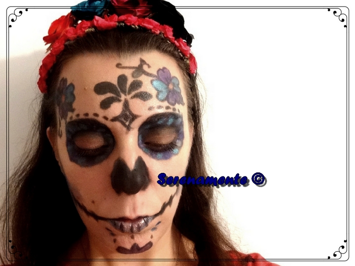 Découvrez vite ma version Sugar Skull coloré ou mon maquillage pour Halloween !